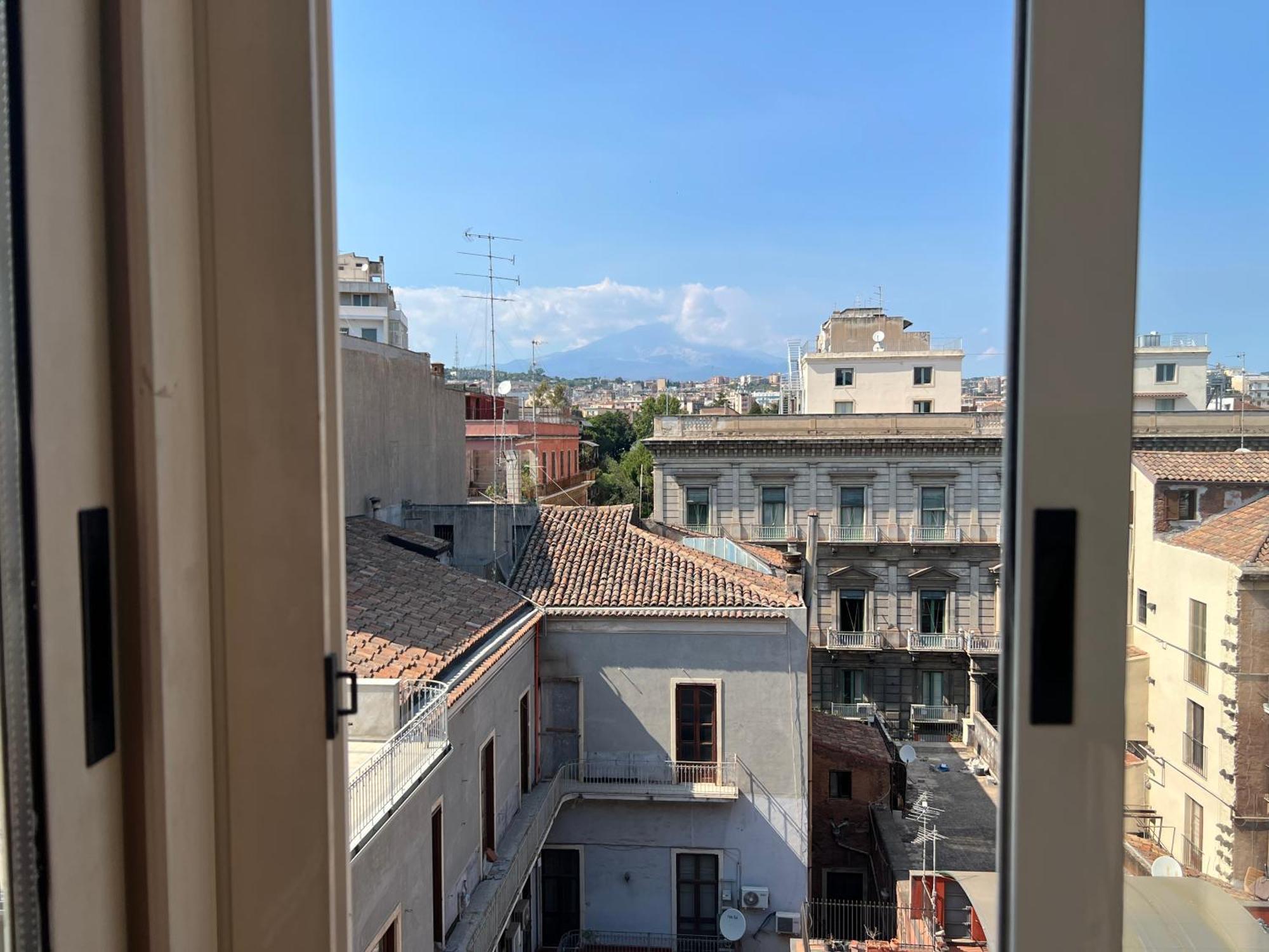 Wonderful Via Etnea Apartment Catania Luaran gambar